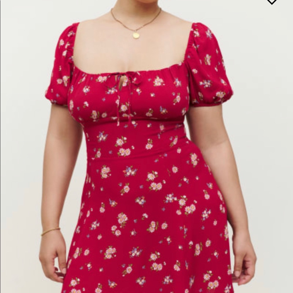 REFORMATION Corbin dress in a size 6, Cassia print. Brand new with tags!